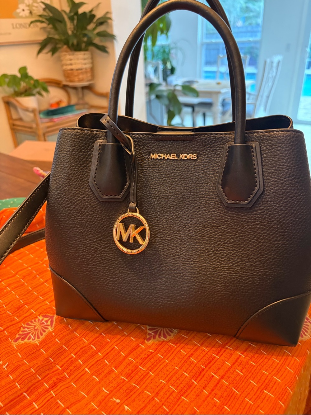 Michael Kors Mercer Gallery Pebbled Leather Satchel Bag - Black -like new